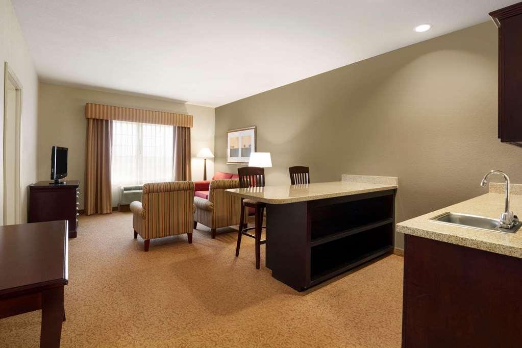 Country Inn & Suites By Radisson, Oklahoma City - Quail Springs, Ok Номер фото